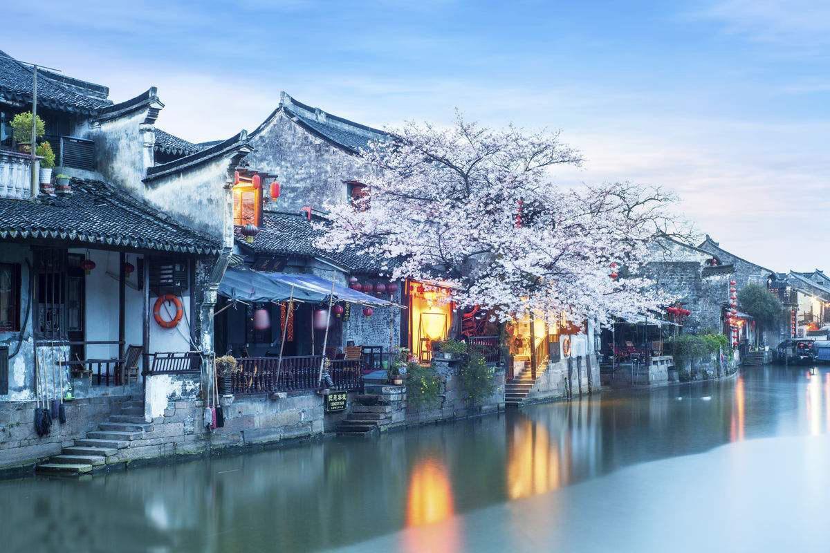 南京两名骑警为求助患者开道护送就医，骑警在什么情况下会护送开道？